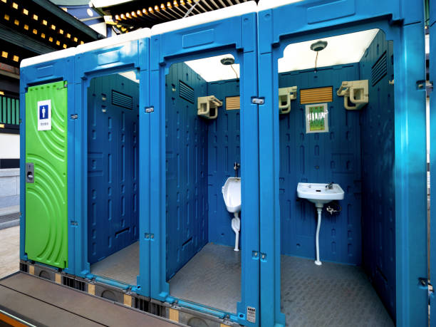 Best Portable restroom trailer rental  in High Rolls, NM